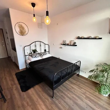 Foxapart Modern Space *